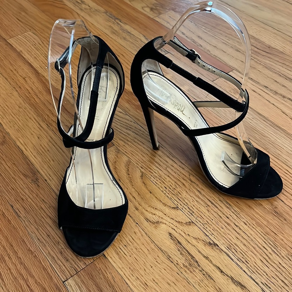 Jerome C Rousseau pumps